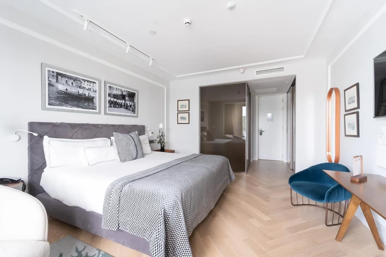 ****  Lasala Plaza Hotel - Adults Only San Sebastián Španělsko